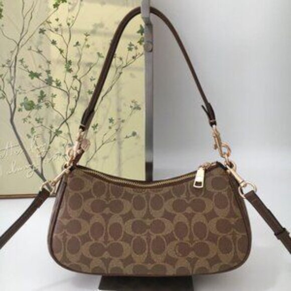 Coach Ashton Bag In Signature Canvas in Tan/Natural - Picture 4 of 7